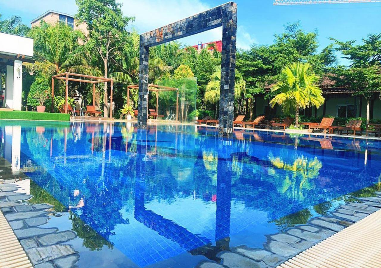 Twin Palms Resort Sihanoukville Extérieur photo