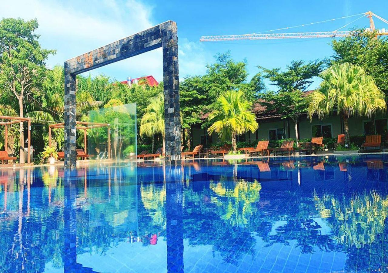 Twin Palms Resort Sihanoukville Extérieur photo