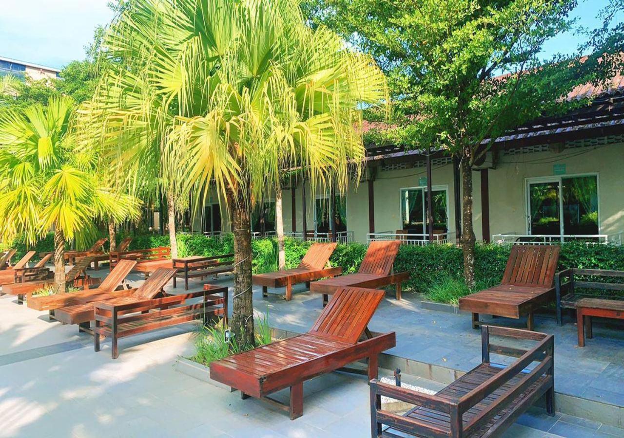Twin Palms Resort Sihanoukville Extérieur photo