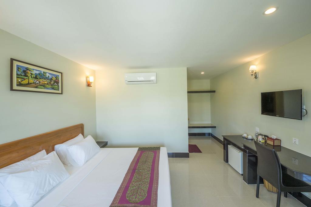 Twin Palms Resort Sihanoukville Extérieur photo