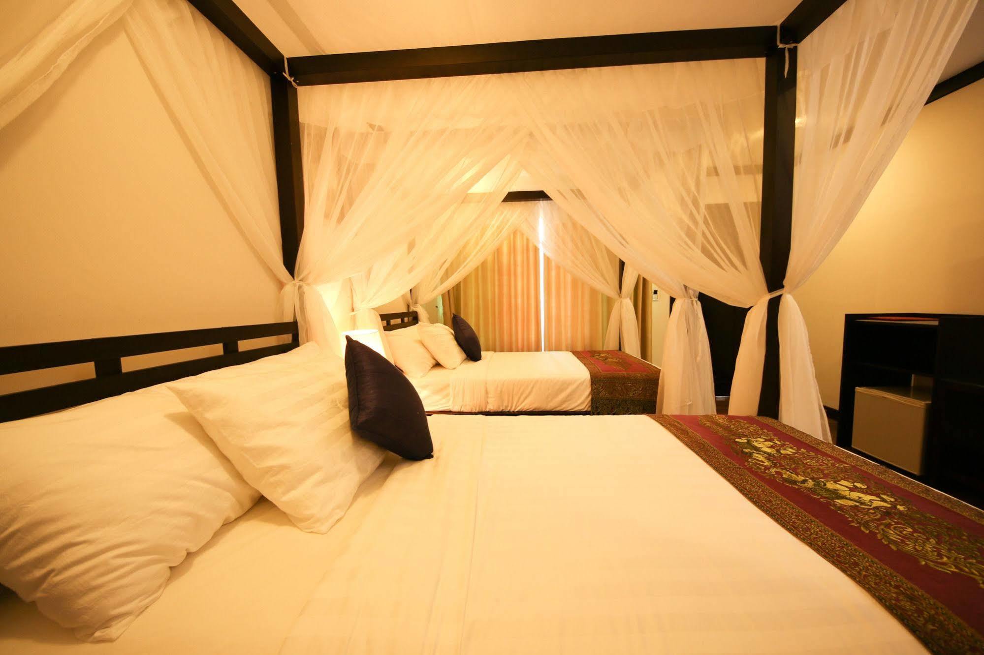 Twin Palms Resort Sihanoukville Extérieur photo