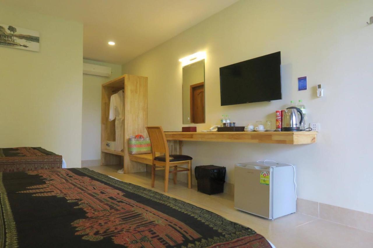 Twin Palms Resort Sihanoukville Extérieur photo